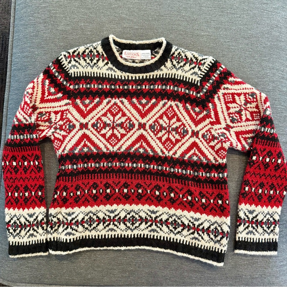 Holiday Christmas Sweater Women’s L Basic Editions Red Green Festive Winter Top